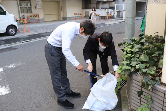 清掃活動の様子